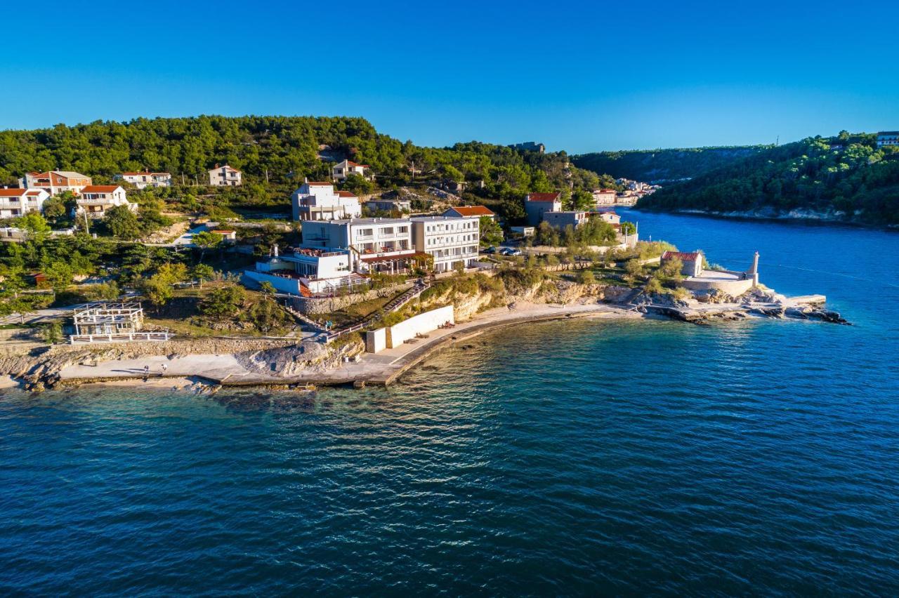 Aparthotel Roccia Novigrad  Exterior foto